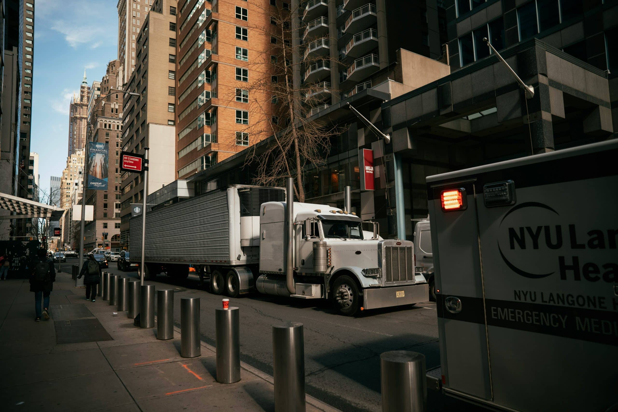 How Reliable Dry Van Capacity Reduces Supply Chain Risk