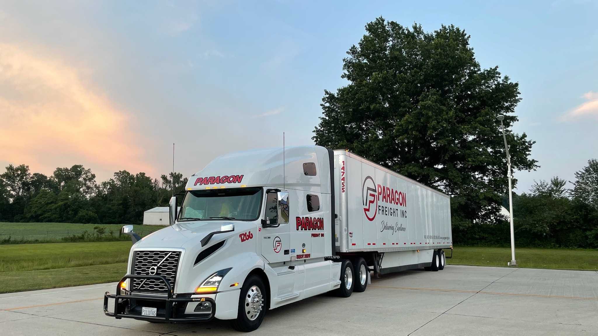 Warehouse and distribution center in the Midwest — freight hub for dry van trucking