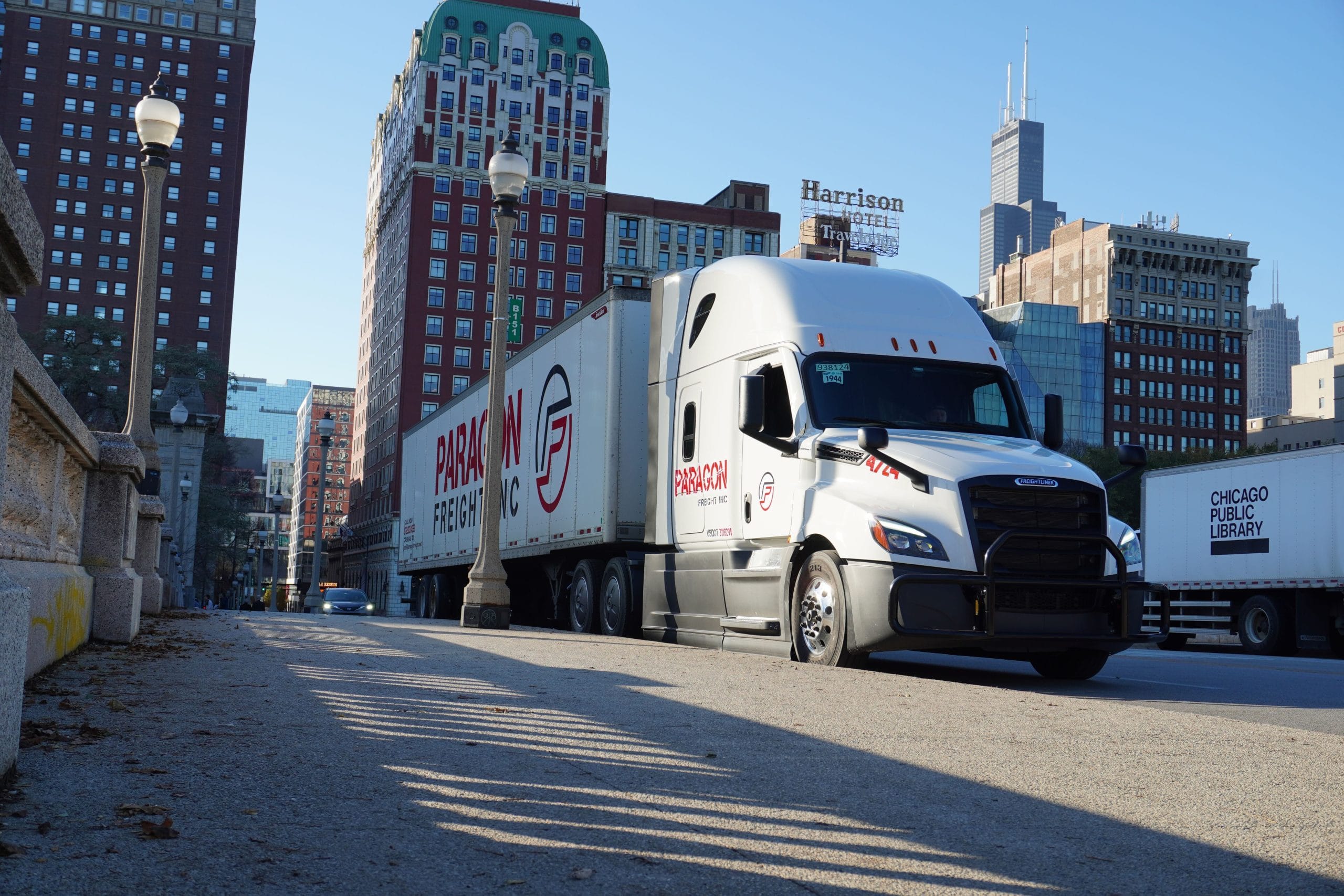 Seasonal Freight Patterns — What Drivers and Shippers Should Expect